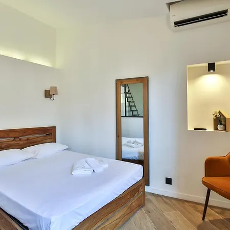 Magnifique 3 Pieces Mezzanine, Vieux / Wifi Apartment *